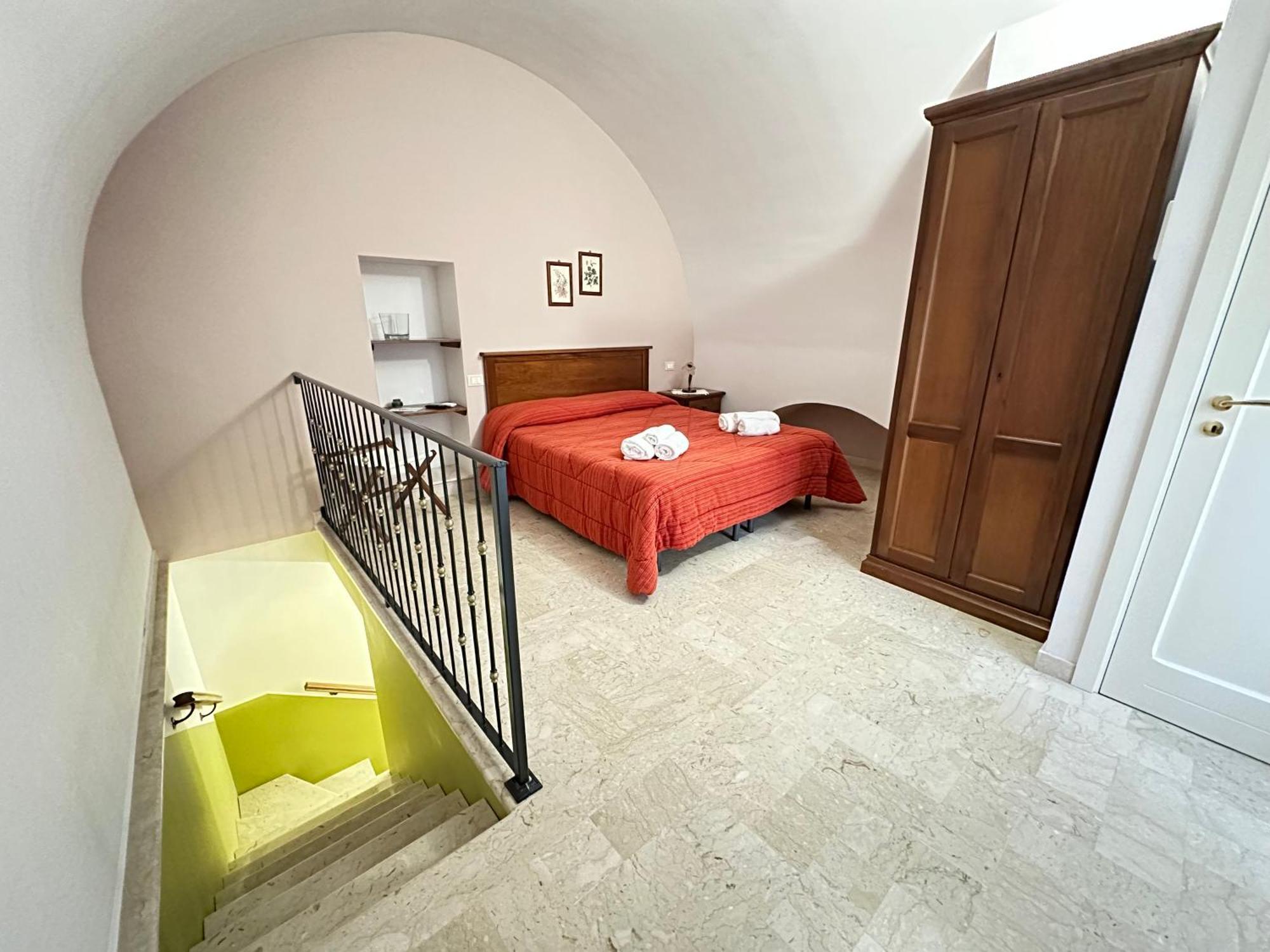 Historic B&B Apartments Home Chiaramonte Gulfi Exterior photo